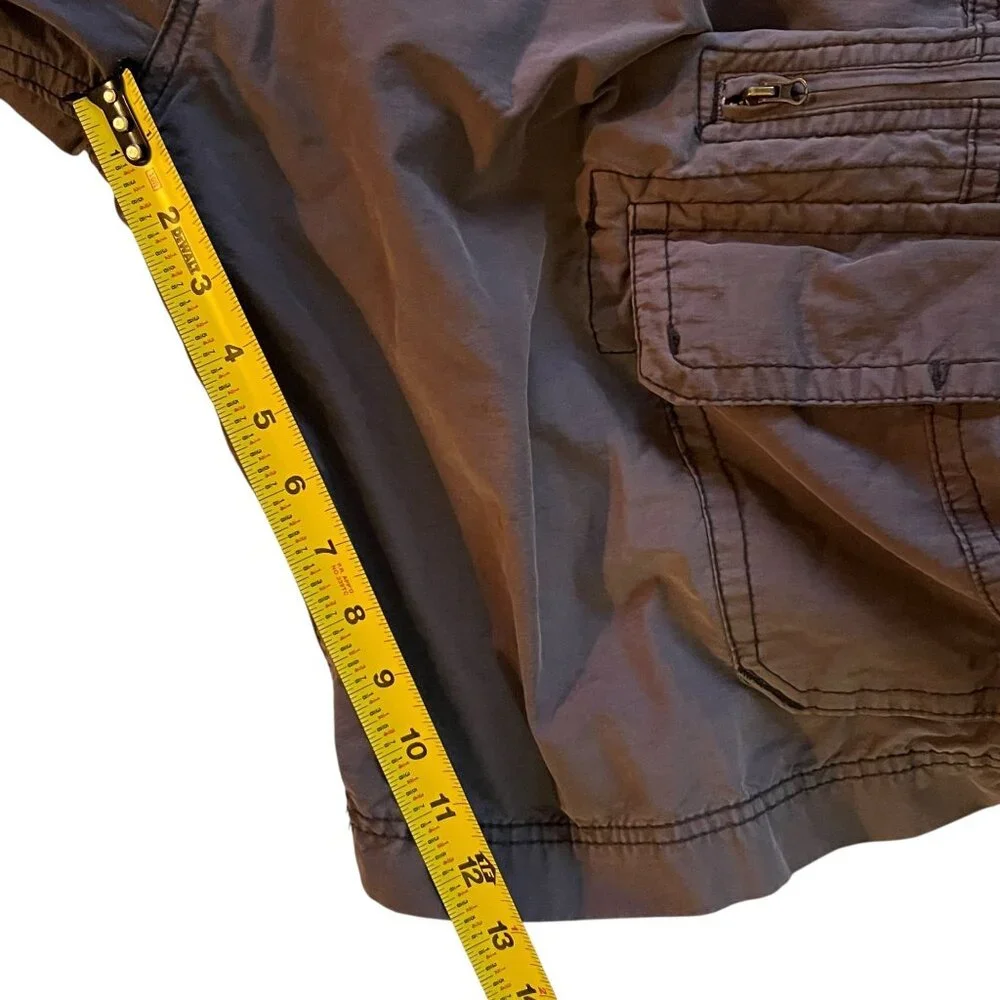 Aeropostale Mens Cargo Shorts Size 36 Gray Multiple Pockets Zip Durable Casual - Picture 8 of 10